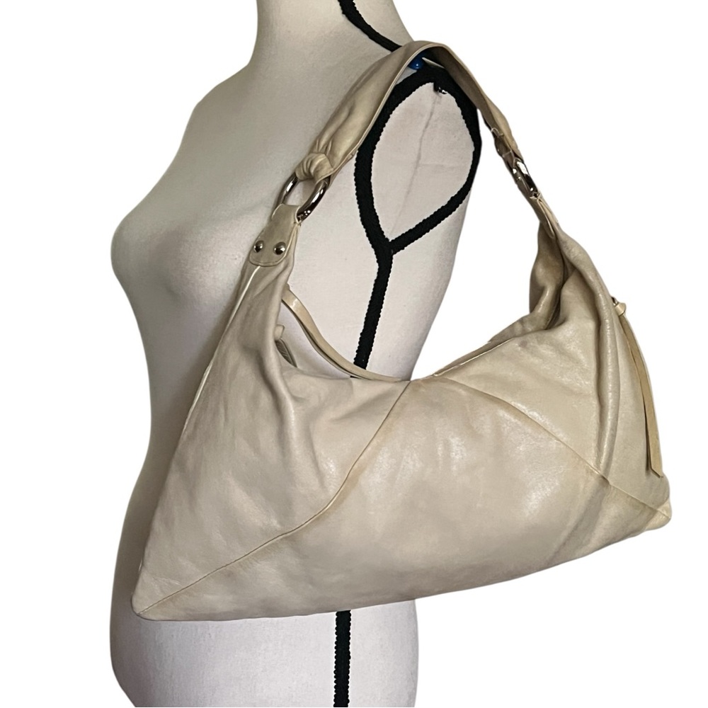 HOBO light celery green Wide Strap Subtle Leather Handbag. - Picture 3 of 10